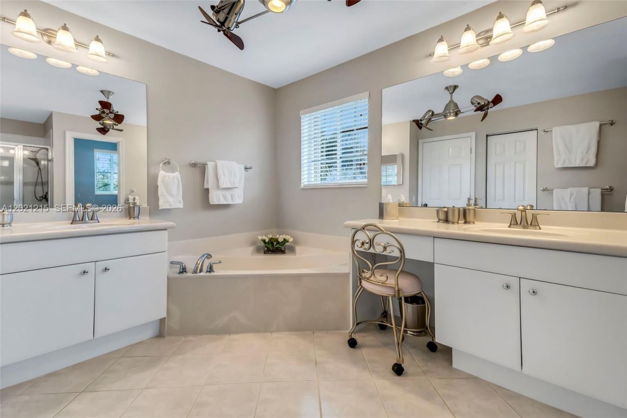 863 Vanda Ter , Weston, FL 33327 Photo