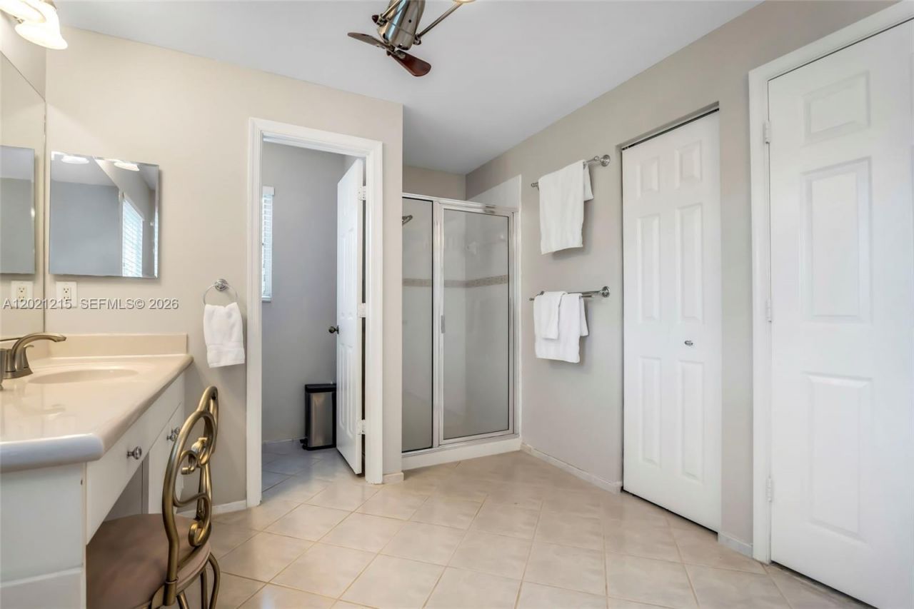 863 Vanda Ter , Weston, FL 33327 Photo