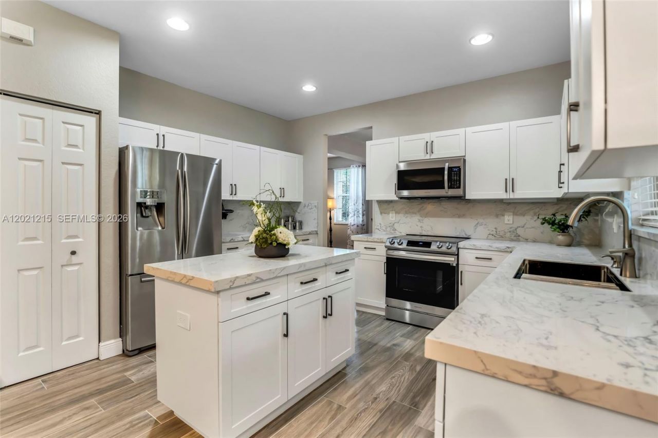 863 Vanda Ter , Weston, FL 33327 Photo