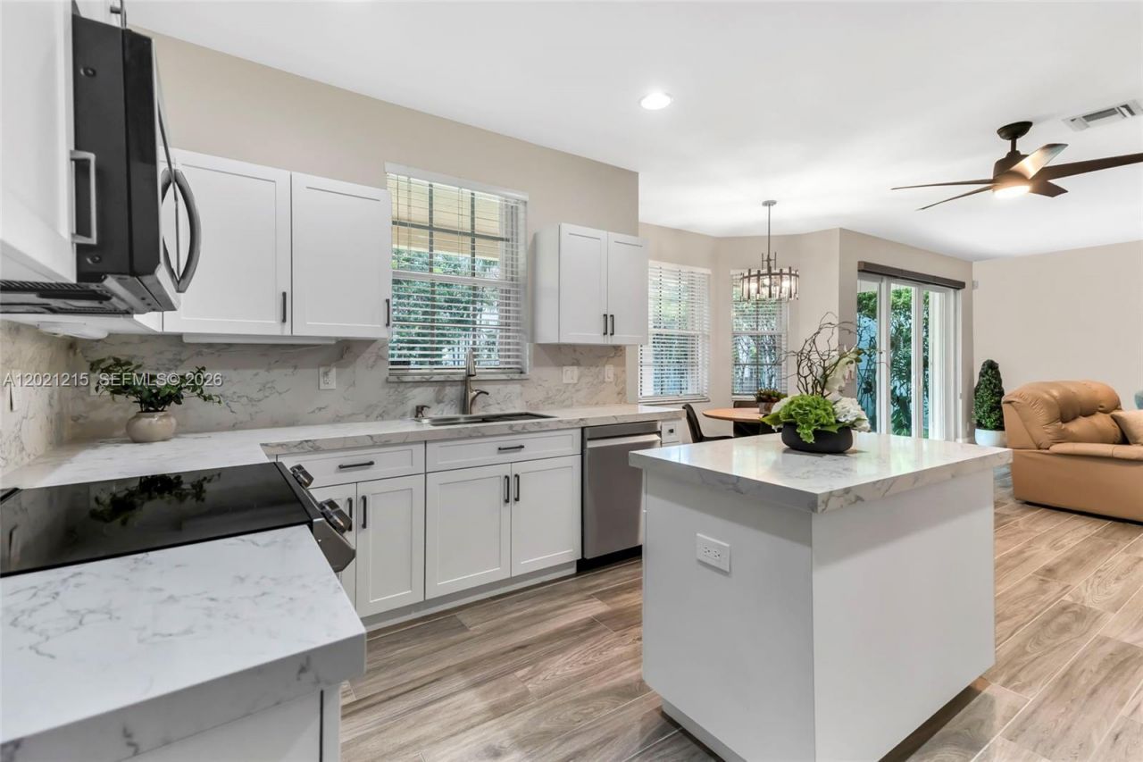 863 Vanda Ter , Weston, FL 33327 Photo