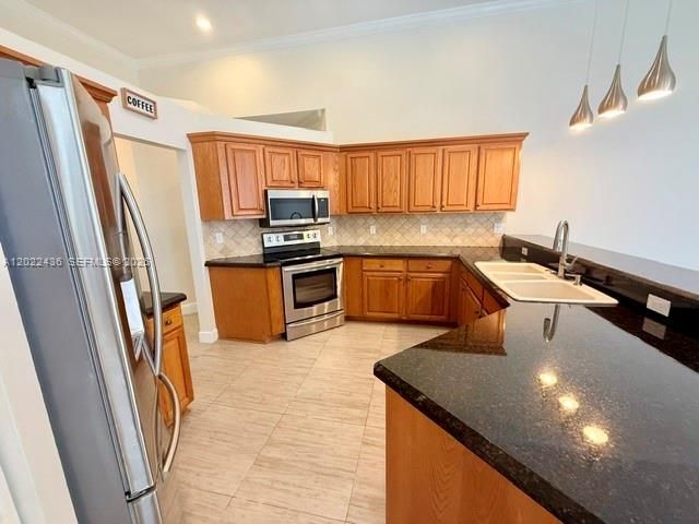 2644 Miller Ct , Weston, FL 33332 Photo