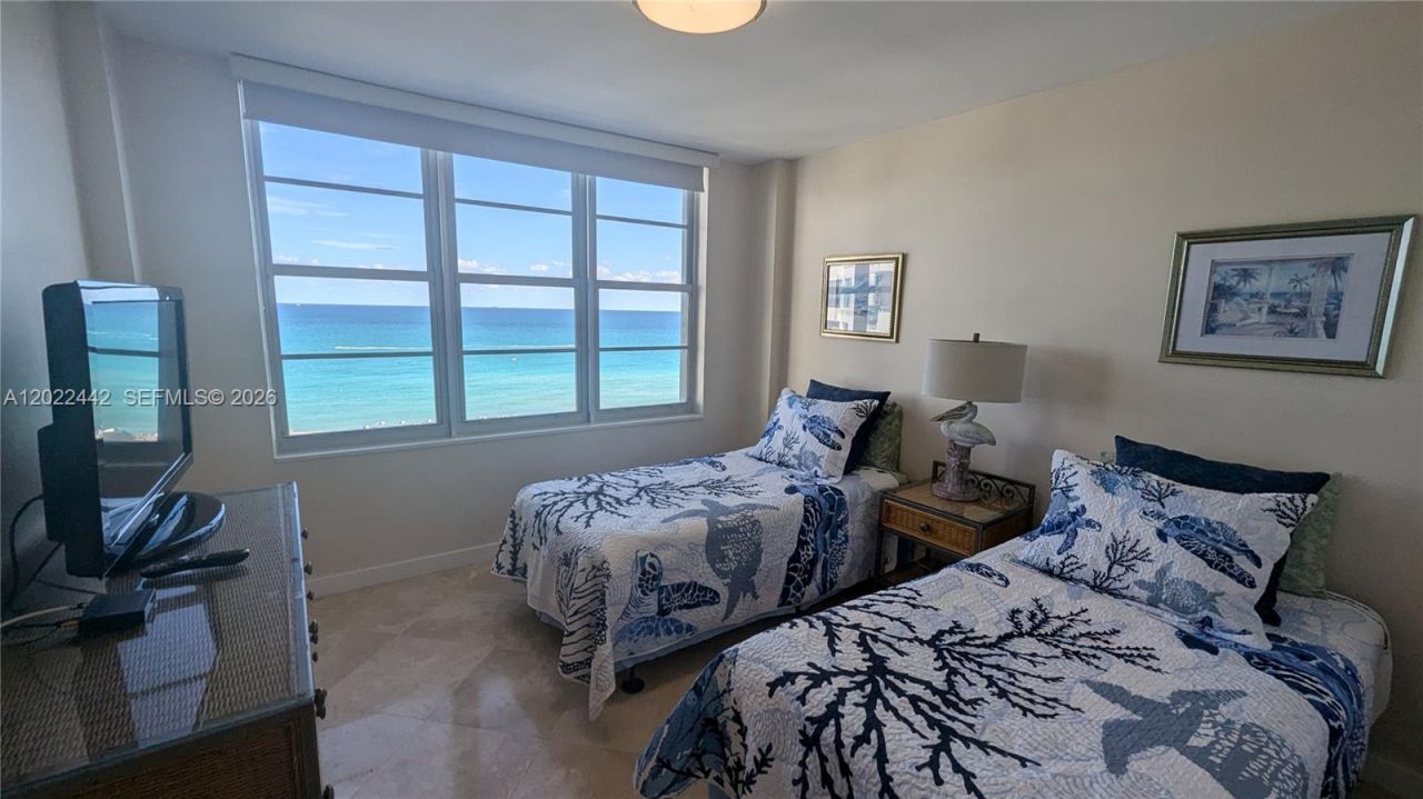5161 Collins Ave , Unit 1217, Miami Beach, FL 33140 Photo