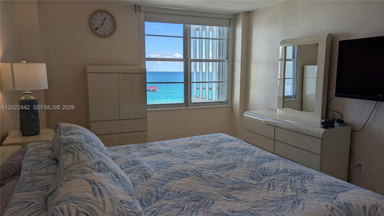 5161 Collins Ave , Unit 1217, Miami Beach, FL 33140 Photo