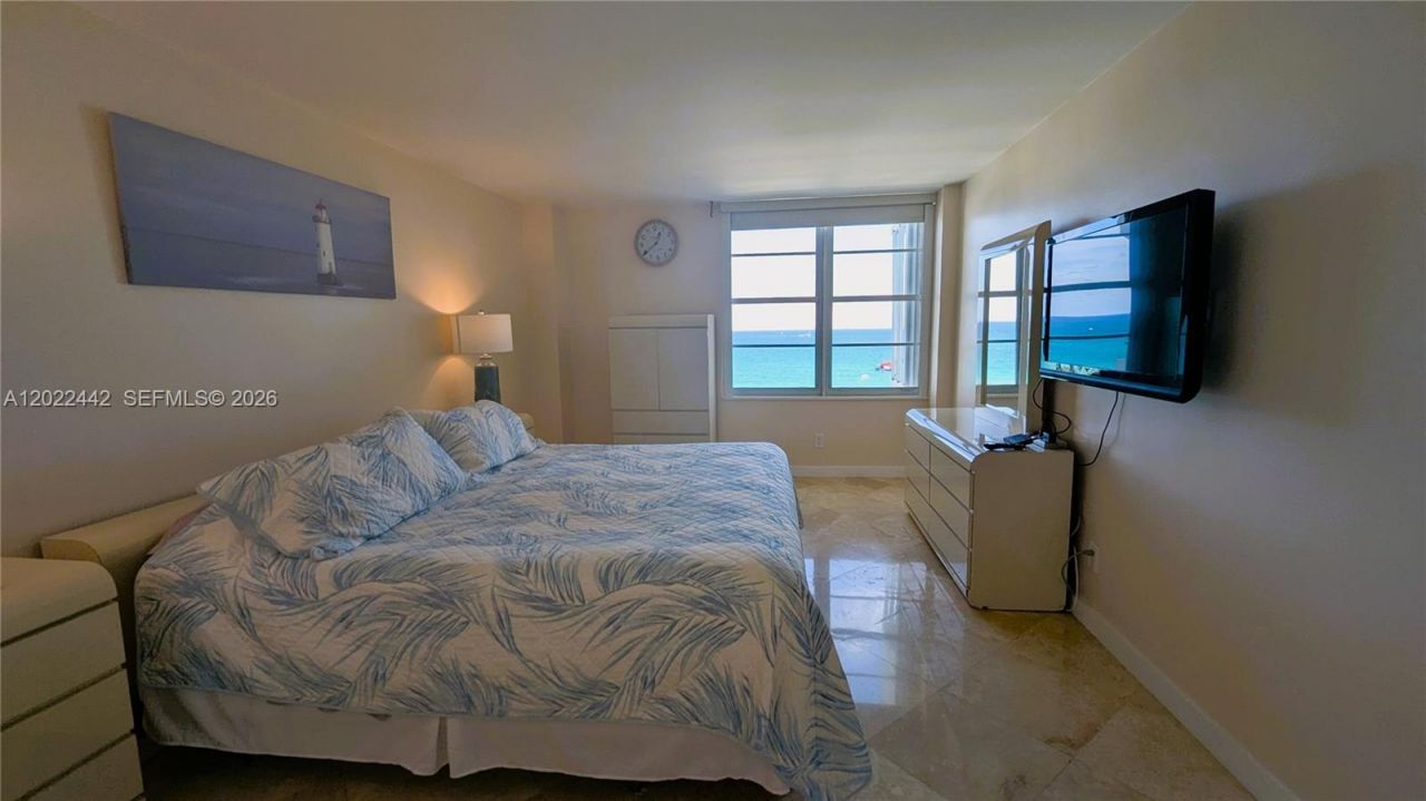 5161 Collins Ave , Unit 1217, Miami Beach, FL 33140 Photo