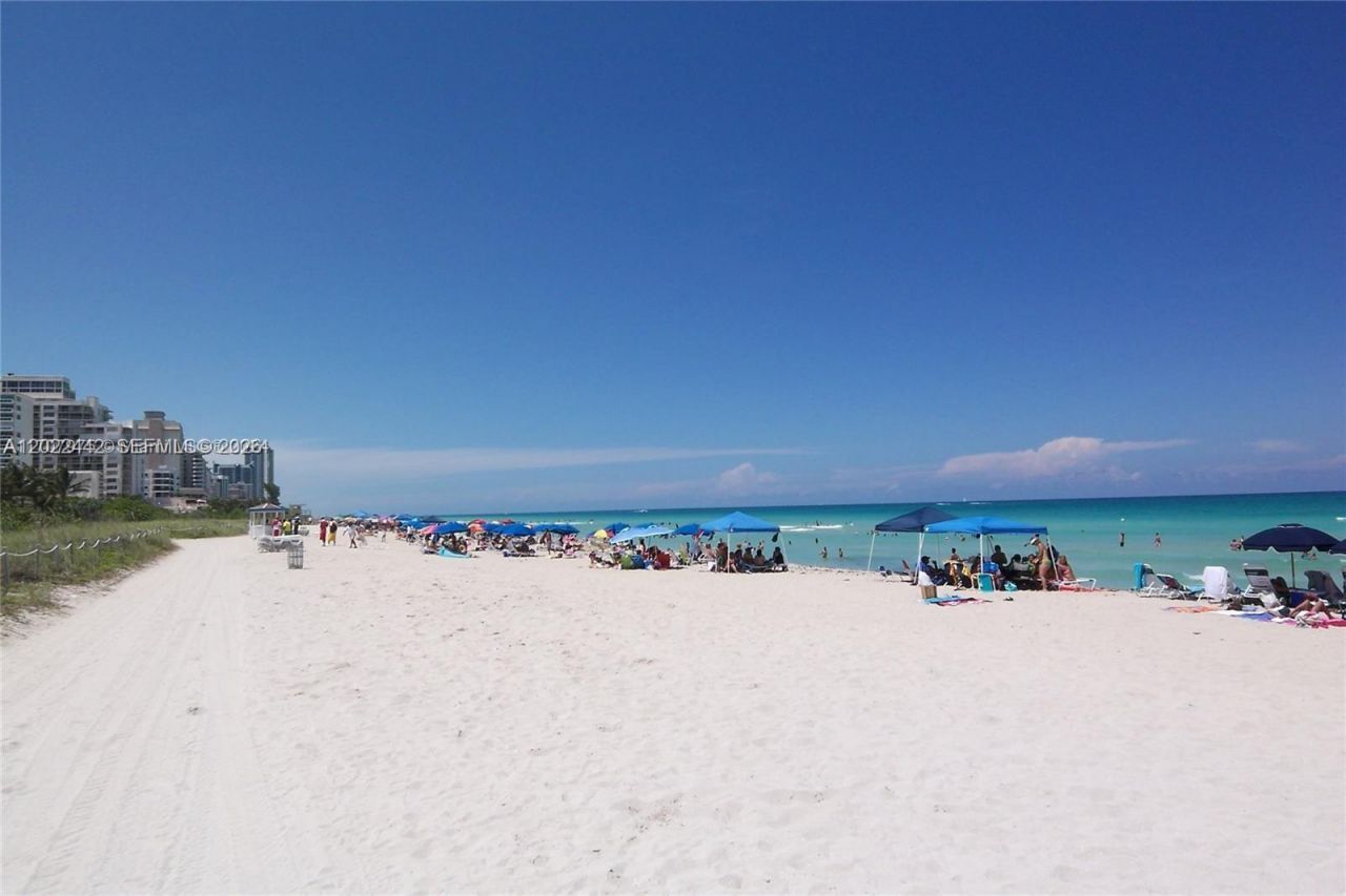 5161 Collins Ave , Unit 1217, Miami Beach, FL 33140 Photo