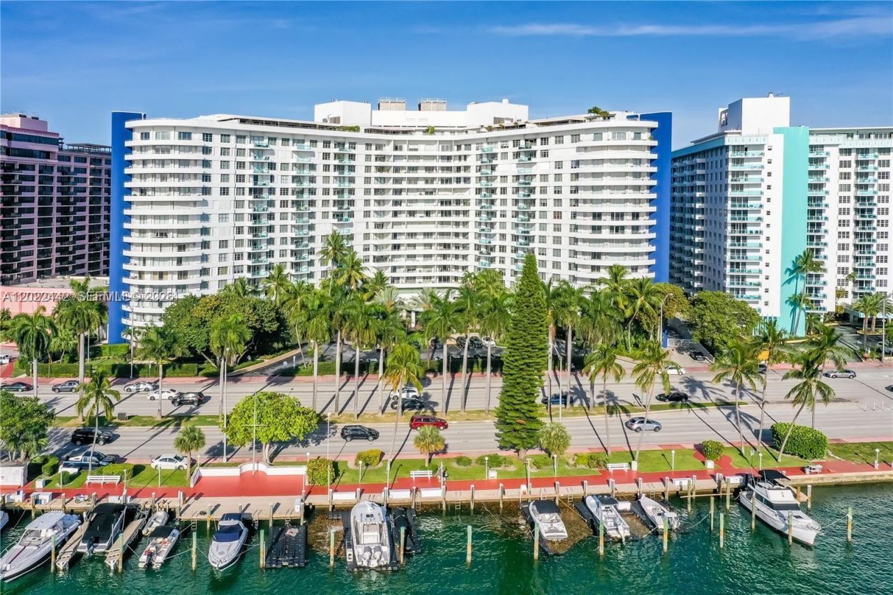 5161 Collins Ave , Unit 1217, Miami Beach, FL 33140 Photo