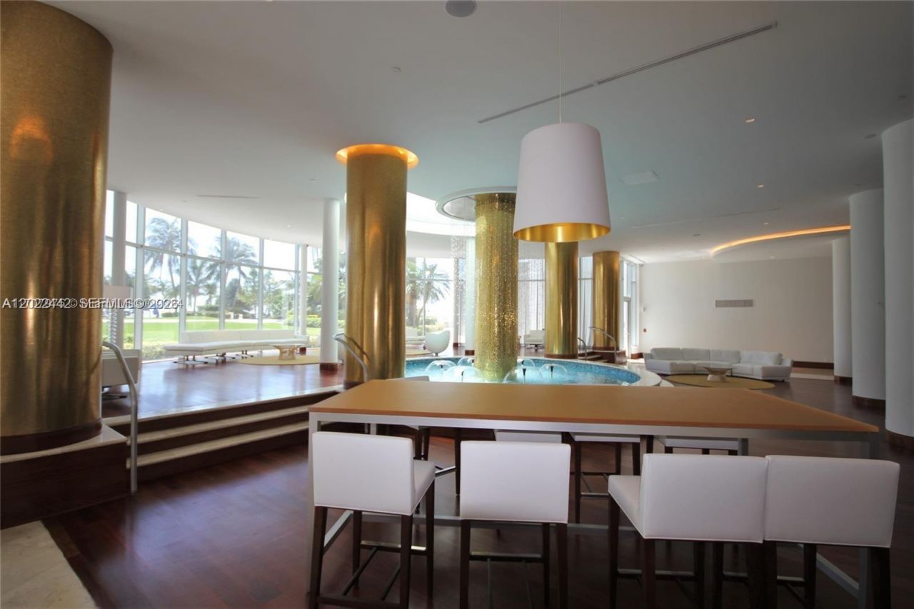 5161 Collins Ave , Unit 1217, Miami Beach, FL 33140 Photo