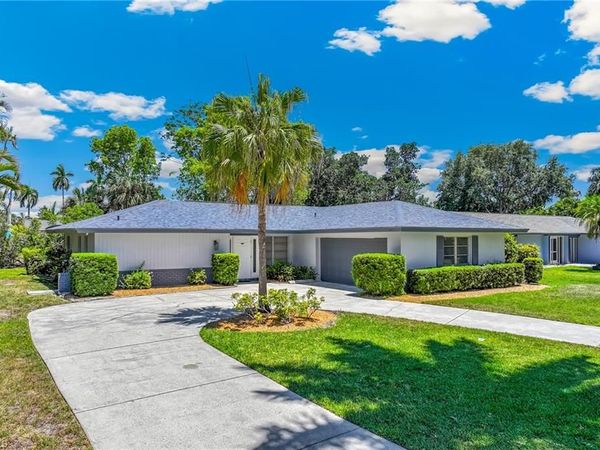 5661 Eichen CIR E, FORT MYERS, FL 33919