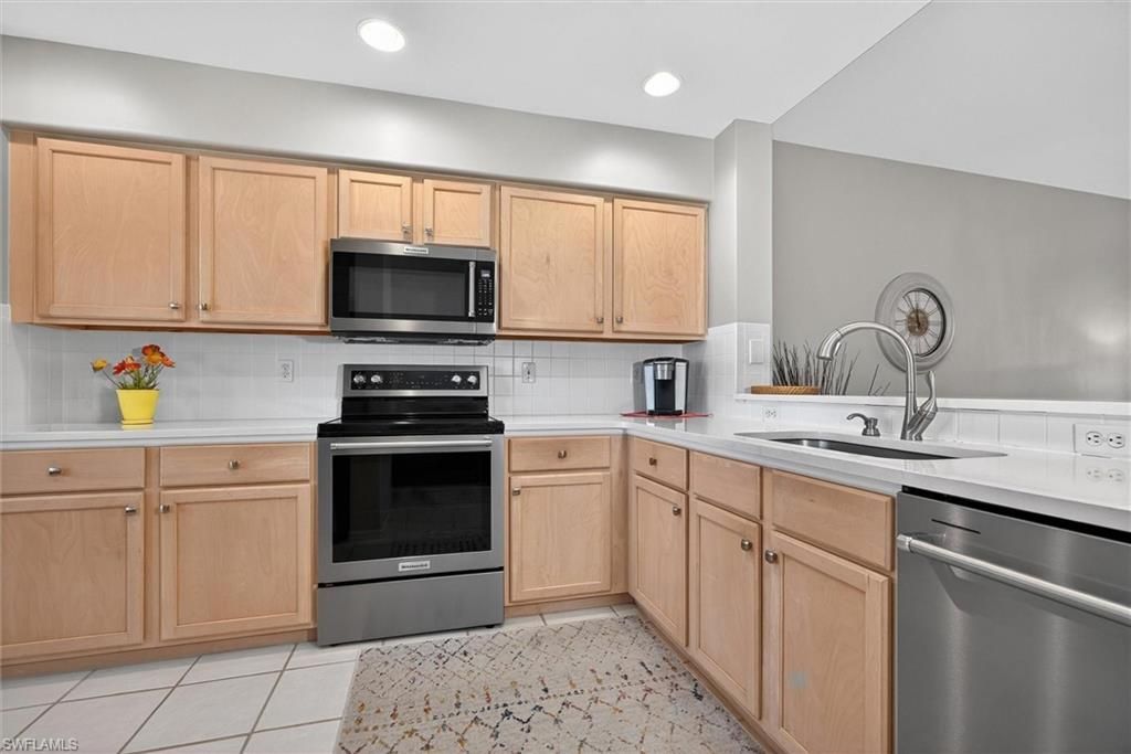 9190 Southmont Cv, Unit 202, Fort Myers, FL 33908 Photo