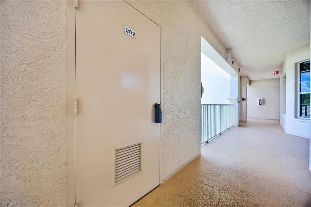 9190 Southmont Cv, Unit 202, Fort Myers, FL 33908 Photo