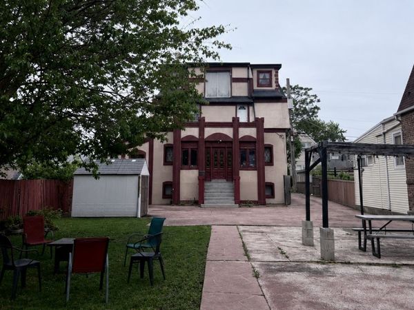 1631 N Monticello Avenue , Chicago, IL 60647