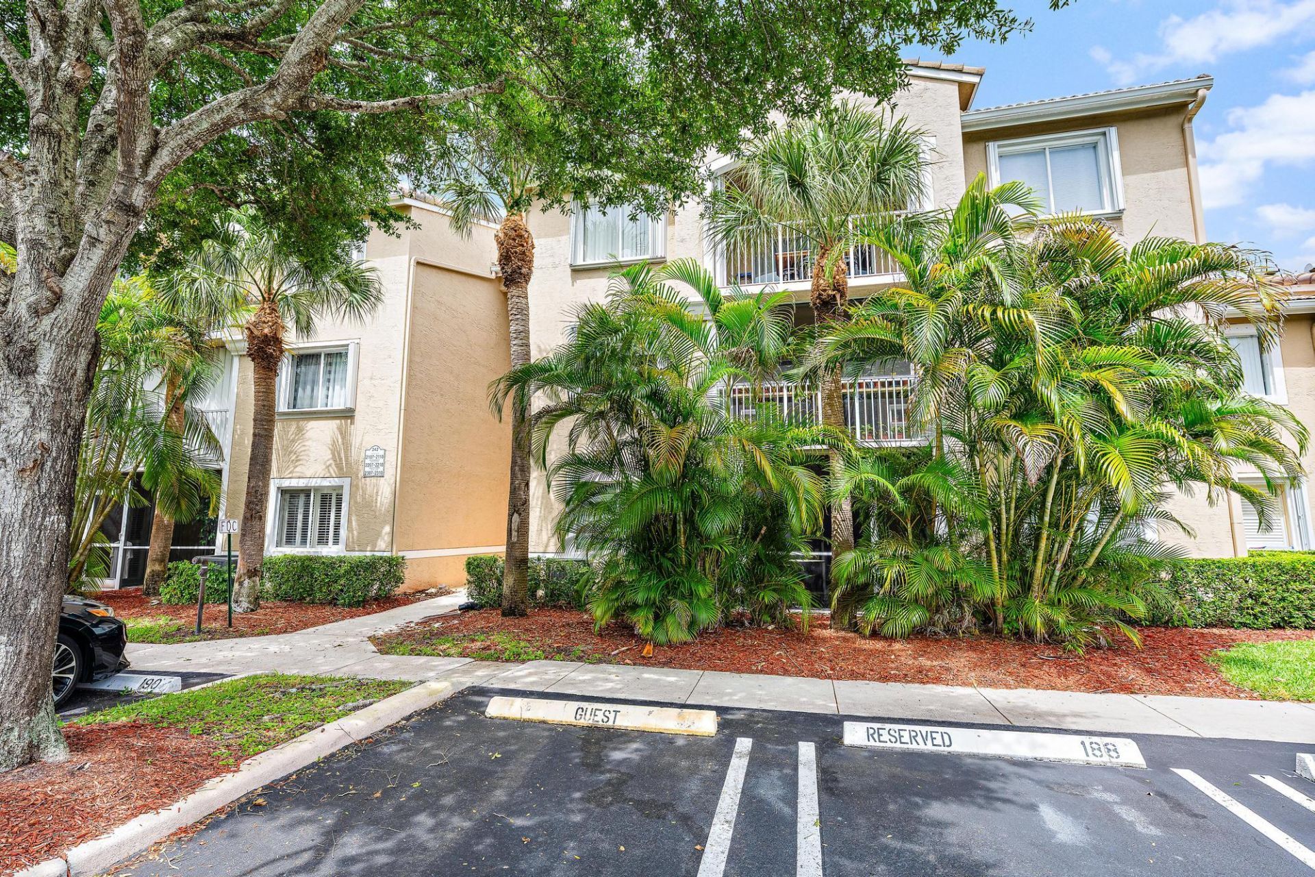 242 Village Boulevard, Unit 2109, Tequesta, FL 33469 Photo