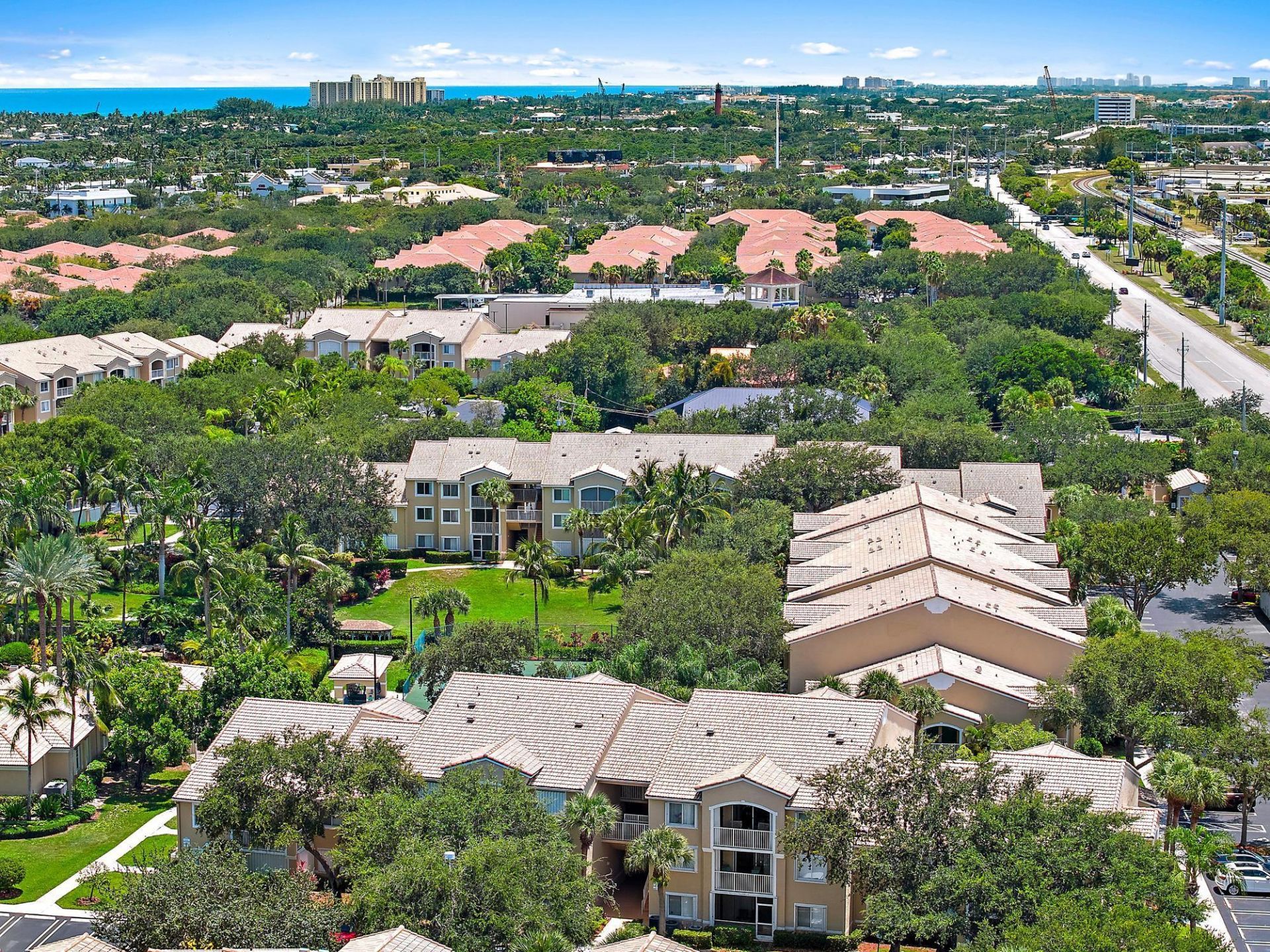 242 Village Boulevard, Unit 2109, Tequesta, FL 33469 Photo