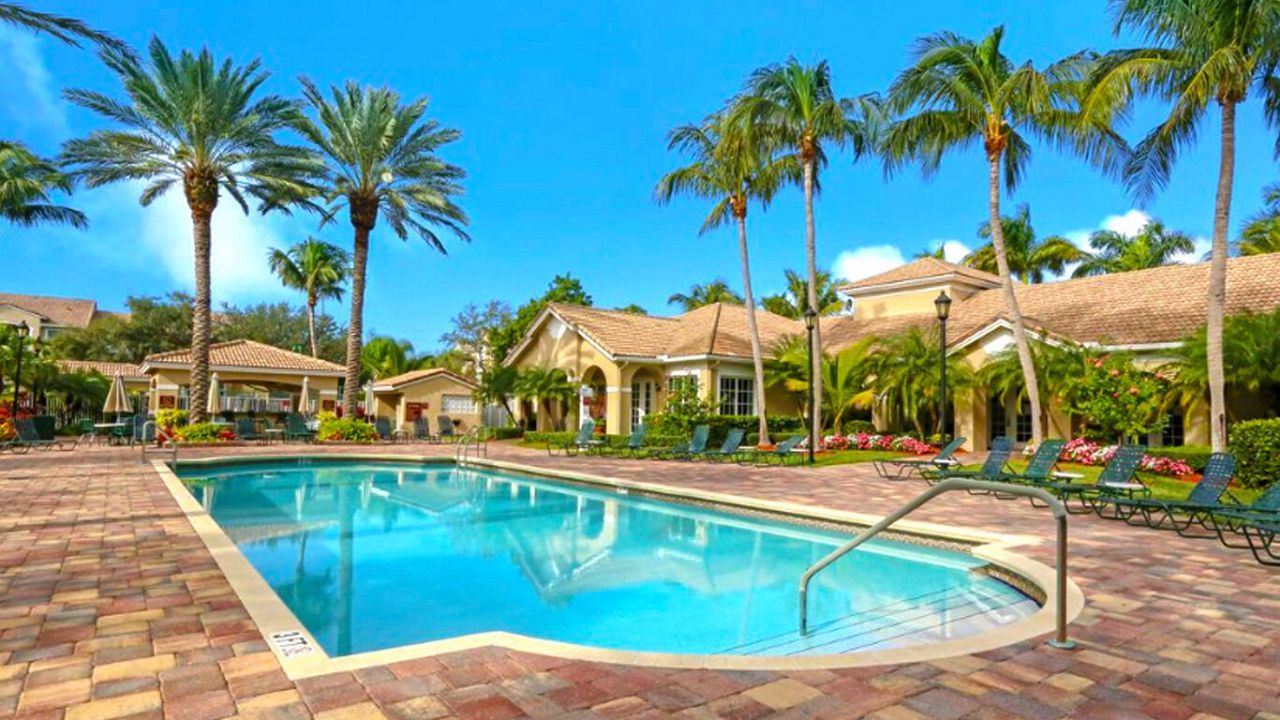 242 Village Boulevard, Unit 2109, Tequesta, FL 33469 Photo