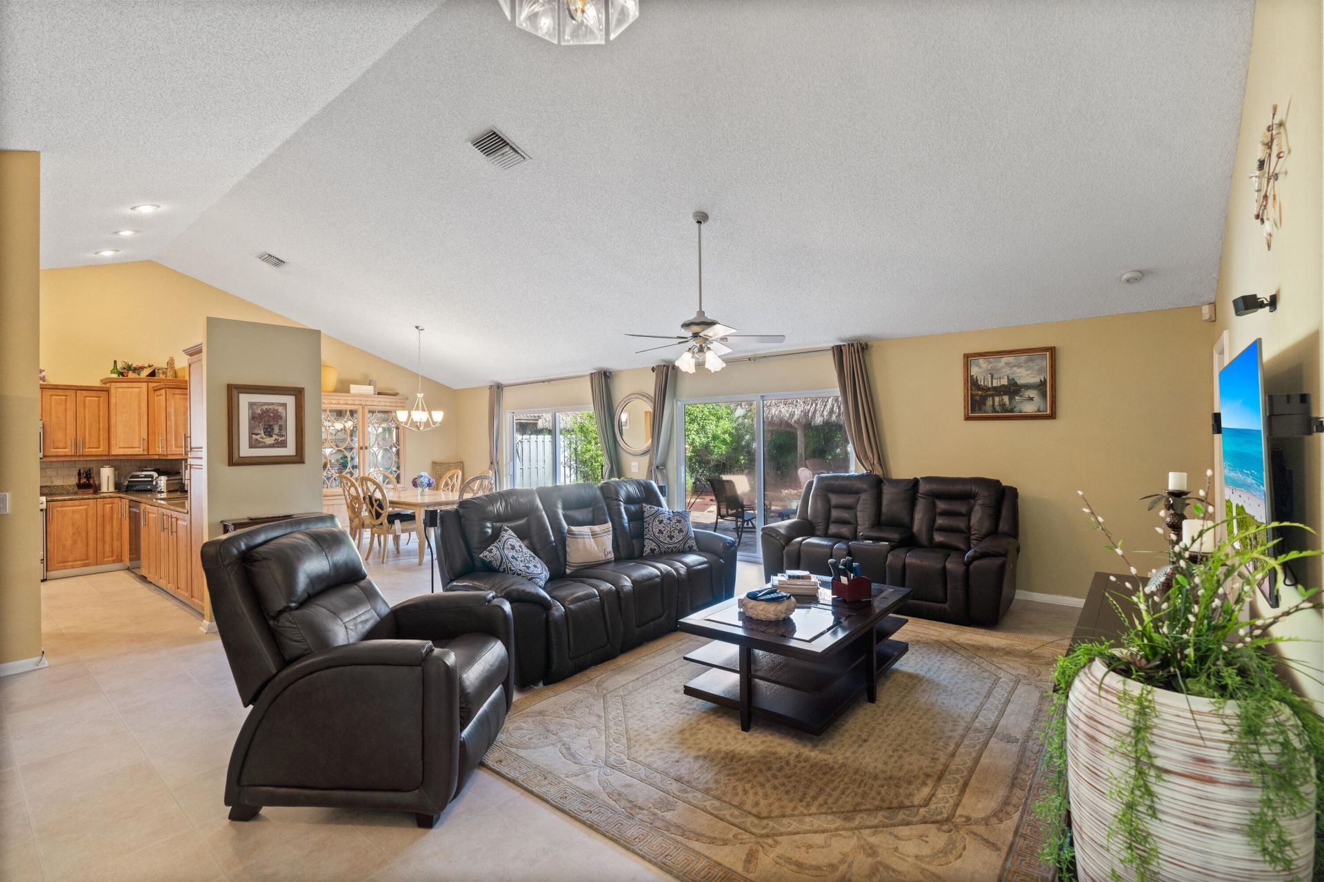 16321 NW 11th Street, Pembroke Pines, FL 33028 Photo