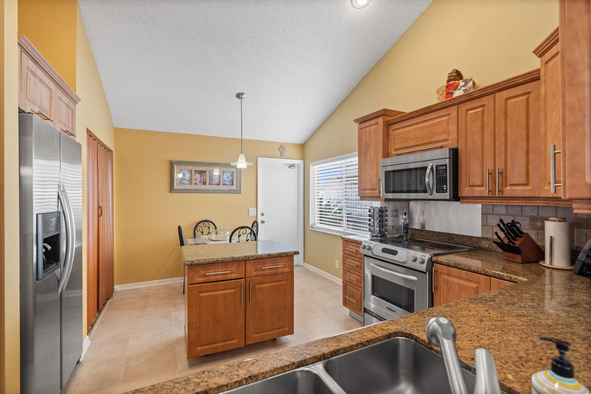 16321 NW 11th Street, Pembroke Pines, FL 33028 Photo