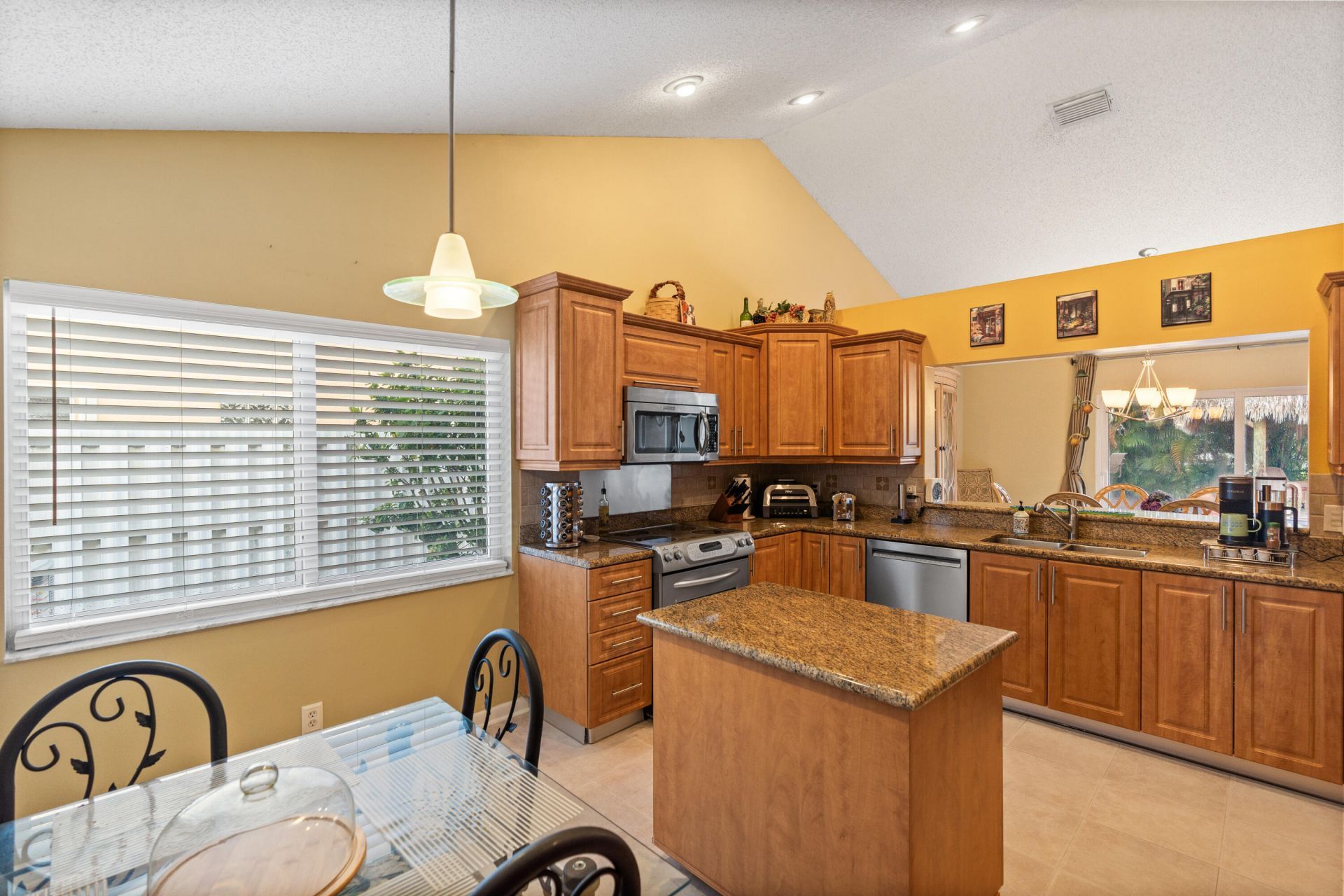 16321 NW 11th Street, Pembroke Pines, FL 33028 Photo