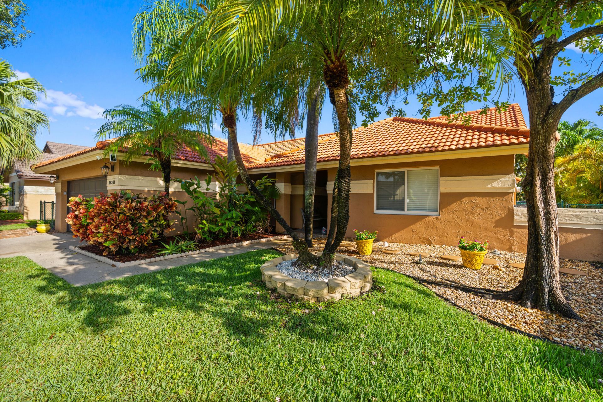 16321 NW 11th Street, Pembroke Pines, FL 33028 Photo