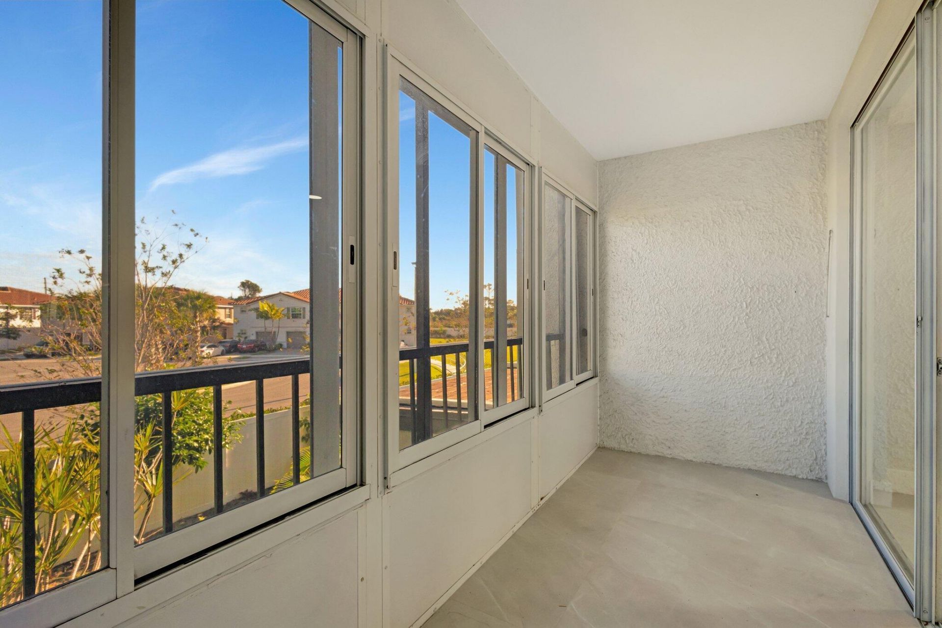 4090 Tivoli Court, Unit 208, Lake Worth, FL 33467 Photo