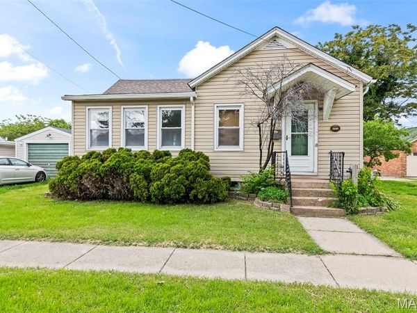 117 W Ferdon Street , Litchfield, IL 62056