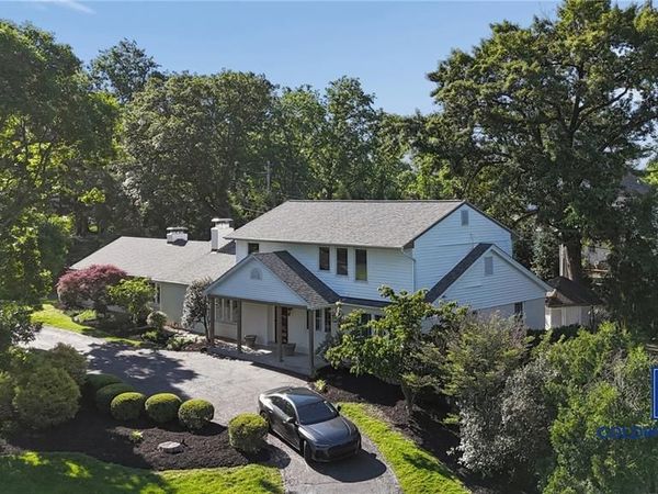 2 Almont, Ladue, MO 63124