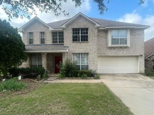 5512 Thornberry Drive , Fort Worth, TX 76137