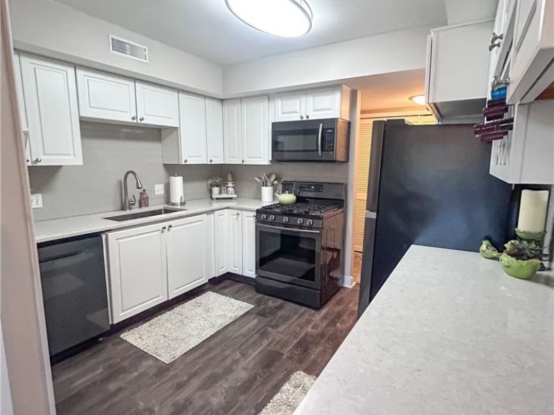 6310 Greenwood, Unit 105, Northfield, OH 44067 Photo 20