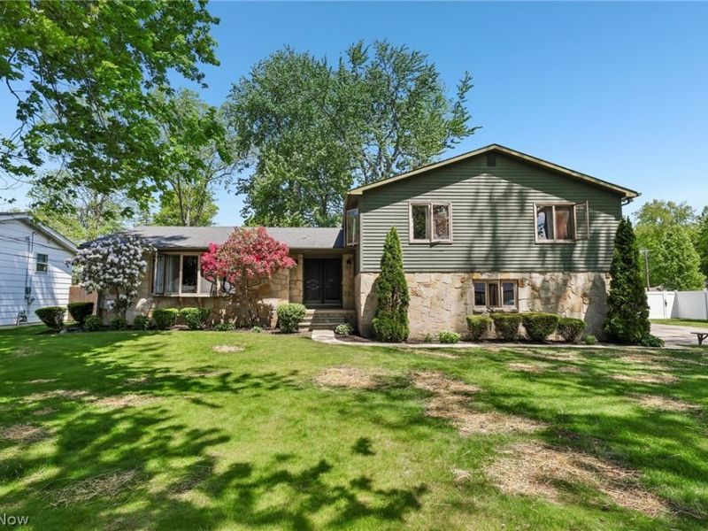 3329 S Maple Lane , Ashtabula, OH 44004 Photo 1