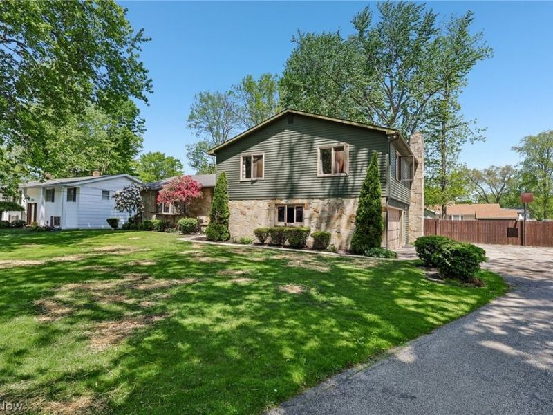 3329 S Maple Lane , Ashtabula, OH 44004 Photo 3