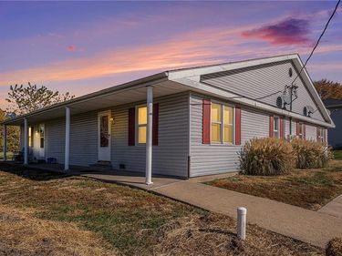 1100 Colonial Drive, Lathrop, MO 64465