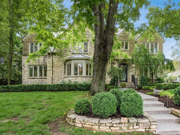 1920 Edgemont Road, Upper Arlington, OH 43212