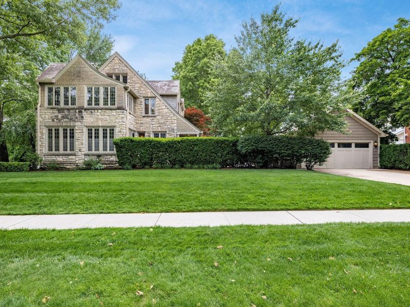 1920 Edgemont Road, Upper Arlington, OH 43212 Photo 3