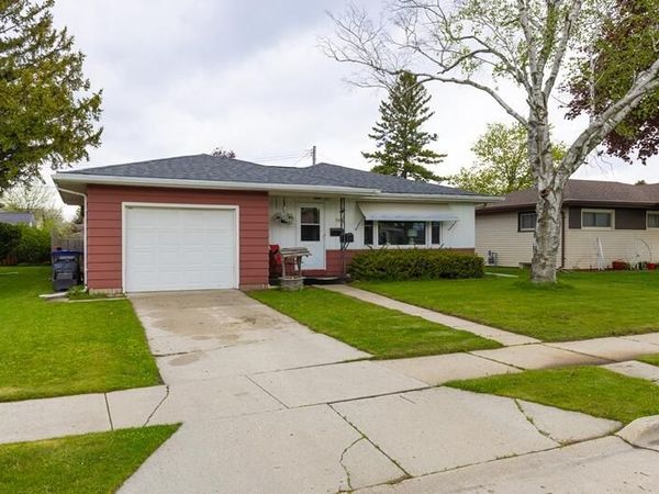 3410 S 10th Pl, Sheboygan, WI 53081