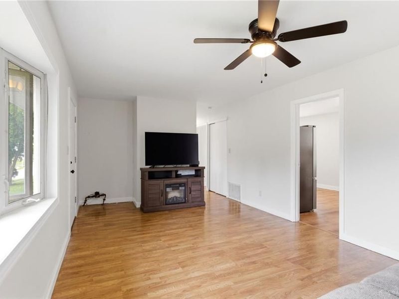 121 Ebony Lane, Fairborn, OH 45324 Photo 5