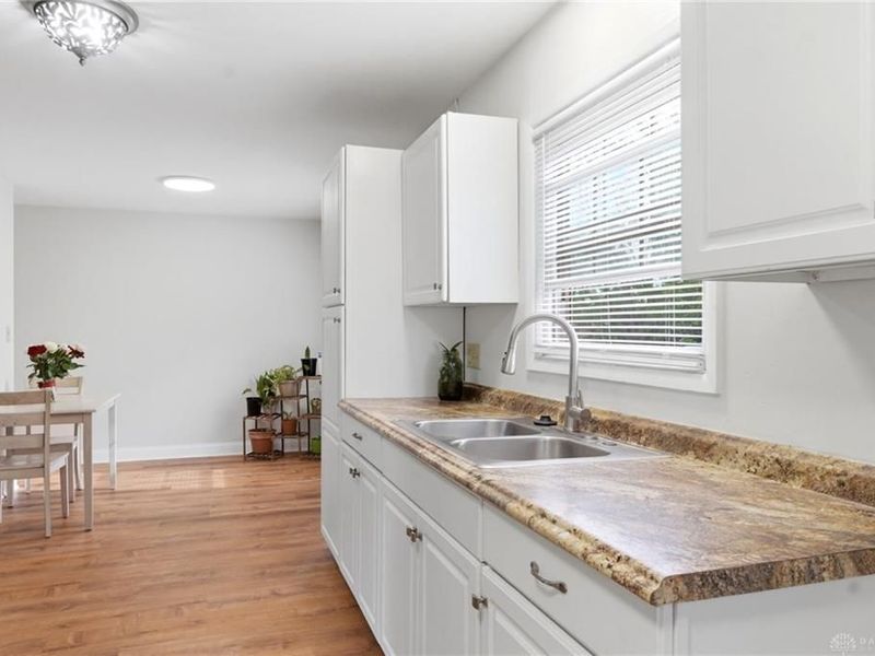 121 Ebony Lane, Fairborn, OH 45324 Photo 8