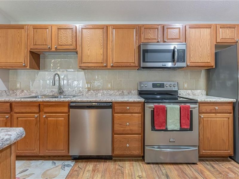 1756 Waterstone Boulevard, Unit 208, Washington Township, OH 45342 Photo 11