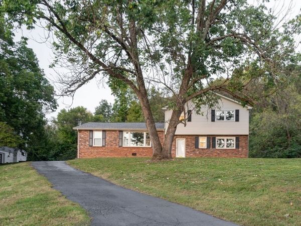 342 Cross Timbers Dr, Nashville, TN 37221