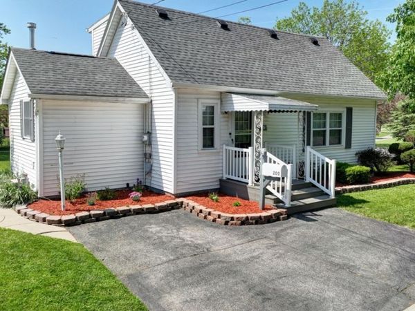200 Thorndale Avenue , West Seneca, NY 14224