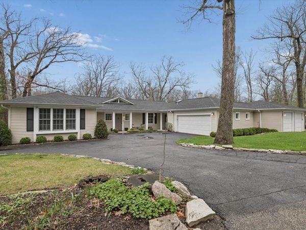 346 Crescent Drive, Lake Bluff, IL 60044