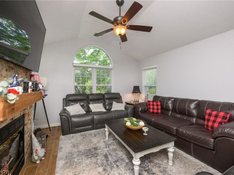 3646 Barrington Place NW, Canton, OH 44708 Photo 9