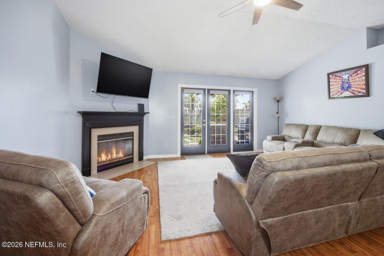 4153 Weathered Pine Court, Middleburg, FL 32068 Photo