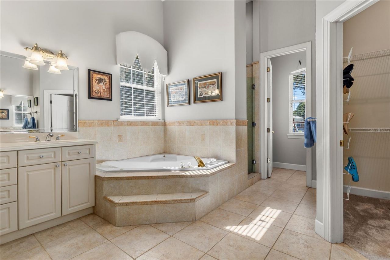 9527 Queensbury Court, Windermere, FL 34786 Photo