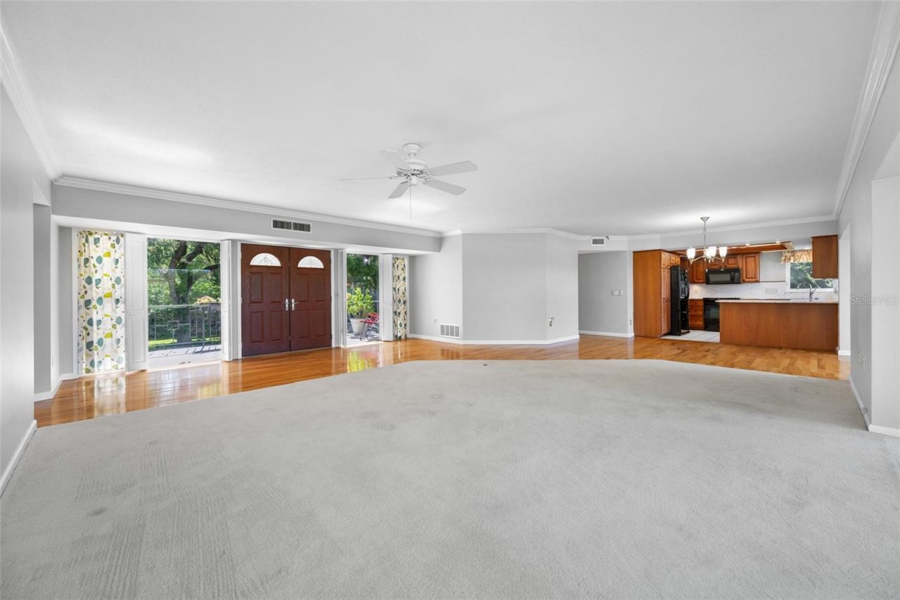 11 Country Club Drive , Unit 11, Largo, FL 33771 Photo