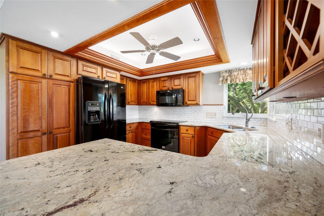 11 Country Club Drive , Unit 11, Largo, FL 33771 Photo