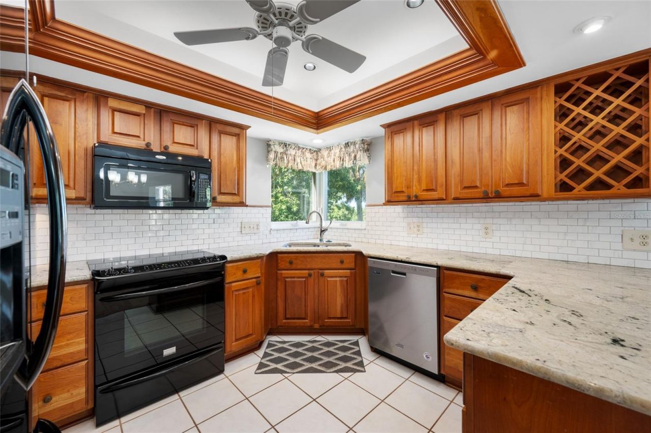 11 Country Club Drive , Unit 11, Largo, FL 33771 Photo