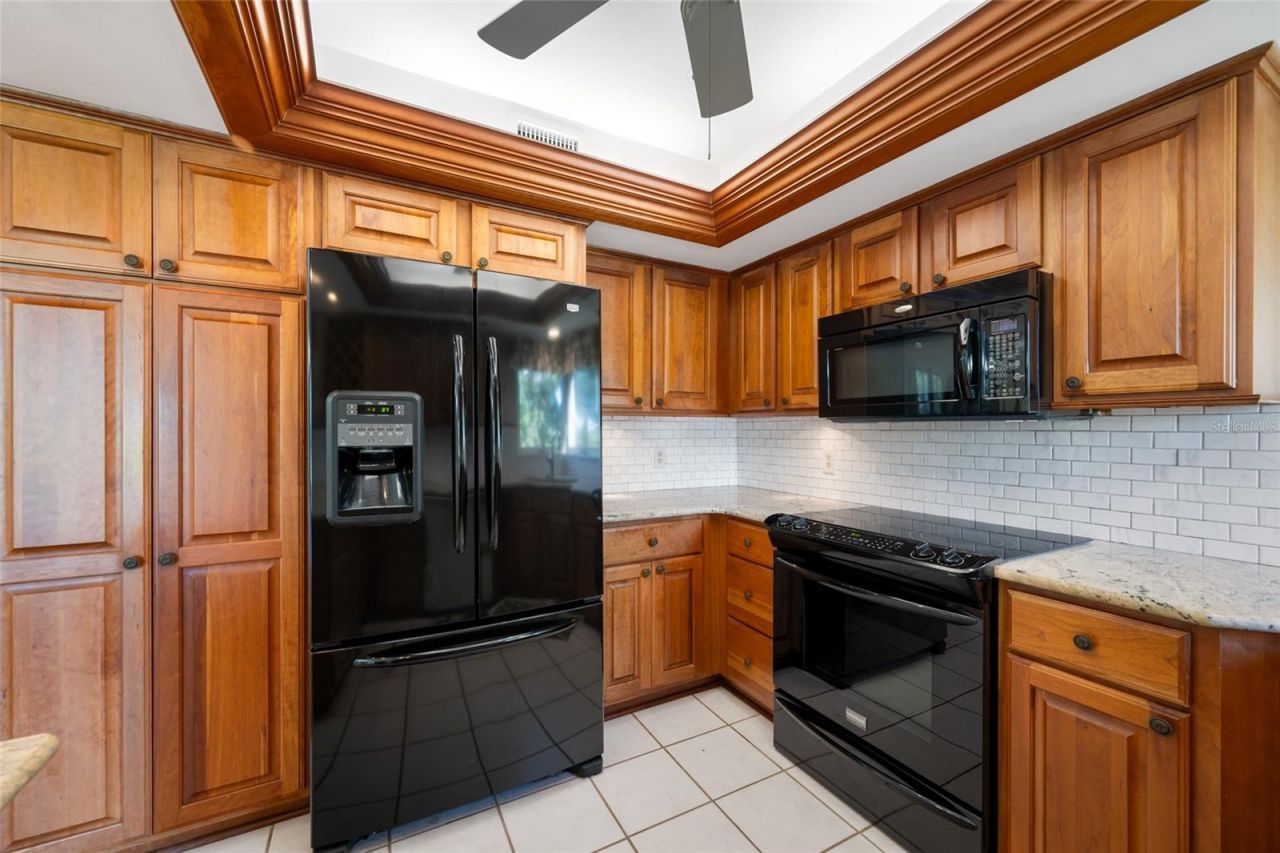11 Country Club Drive , Unit 11, Largo, FL 33771 Photo