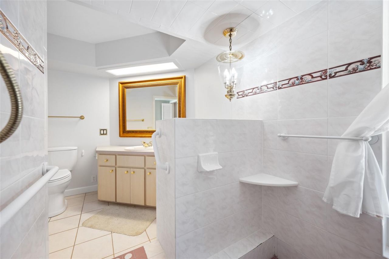 11 Country Club Drive , Unit 11, Largo, FL 33771 Photo