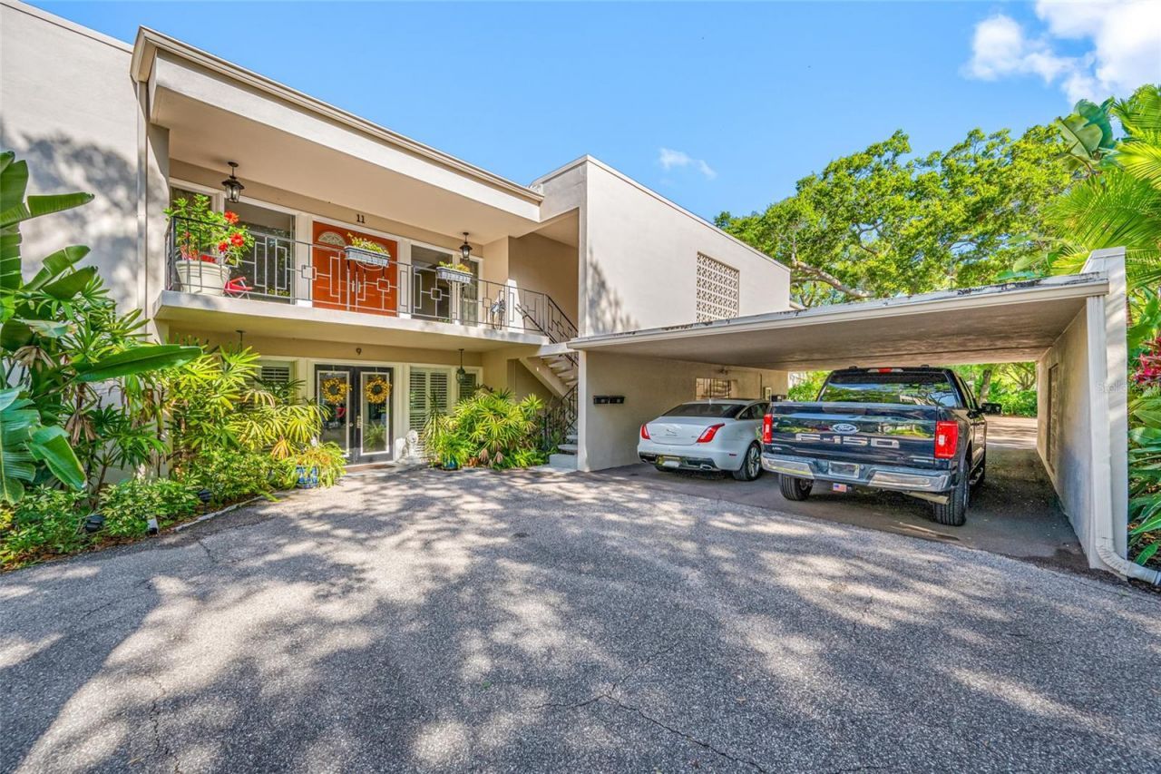 11 Country Club Drive , Unit 11, Largo, FL 33771 Photo