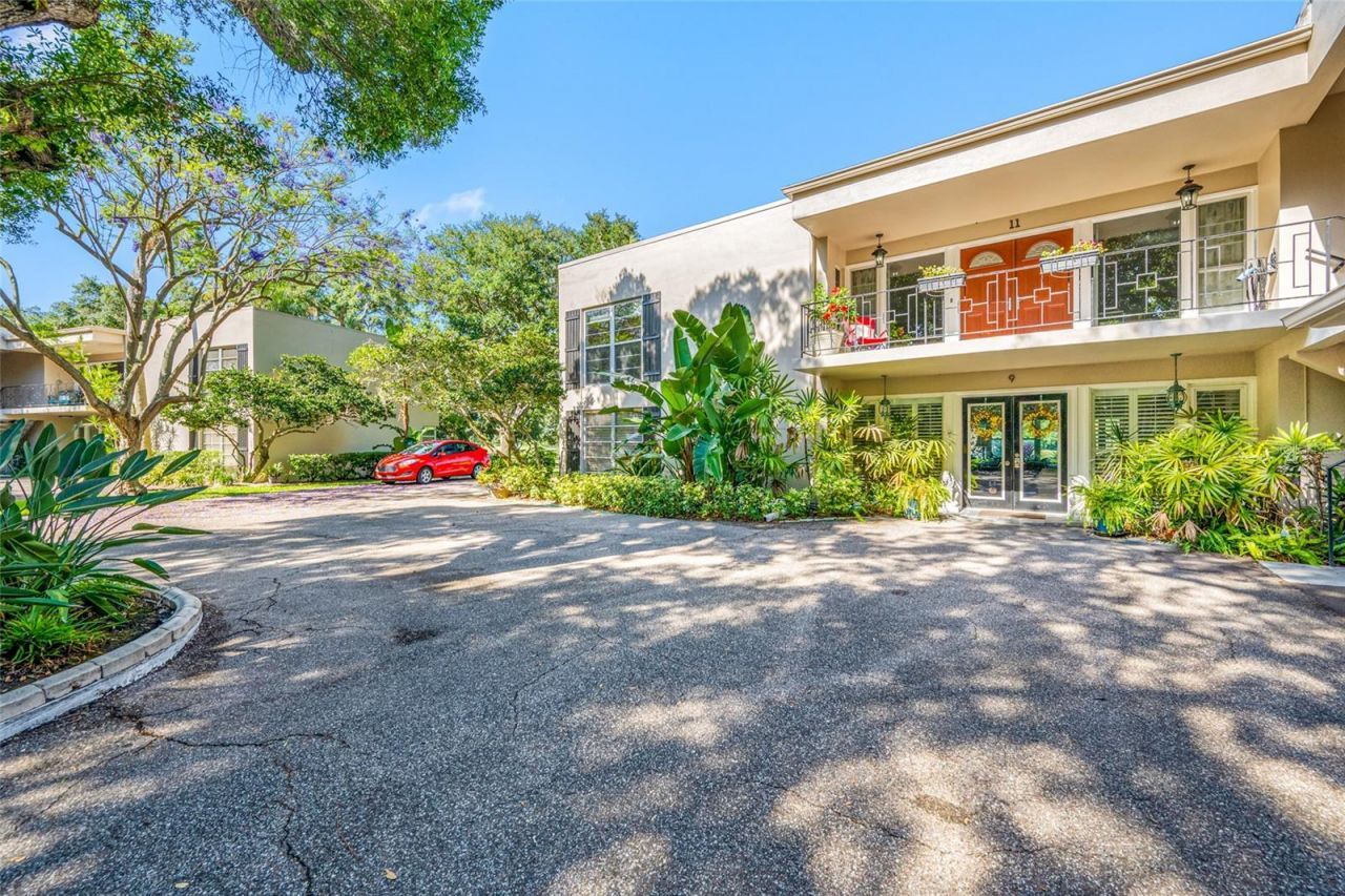 11 Country Club Drive , Unit 11, Largo, FL 33771 Photo