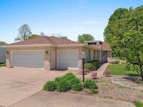 2530 W PALISADES DRIVE, Appleton, WI 54915